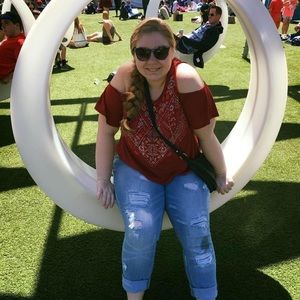 Meet your Posher, Michaela